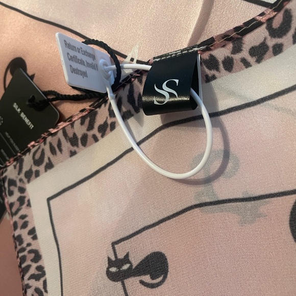 100% Silk Scarf SilkSilky Cats Leopard Print Border Square NWT - Picture 10 of 13